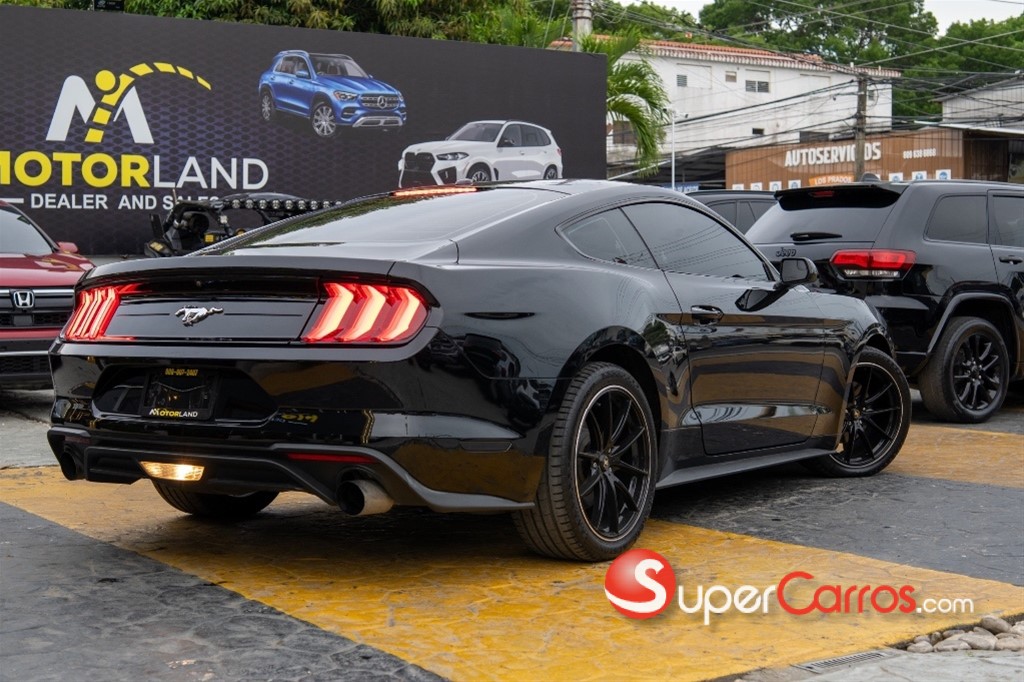 2020 Ford Mustang Ecoboost Premium — foto 5 / 9