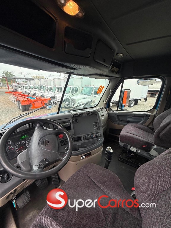 2016 Freightliner Cascadia — foto 3 / 5