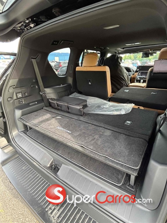 2025 Lexus LX 700 H Urban — foto 9 / 12