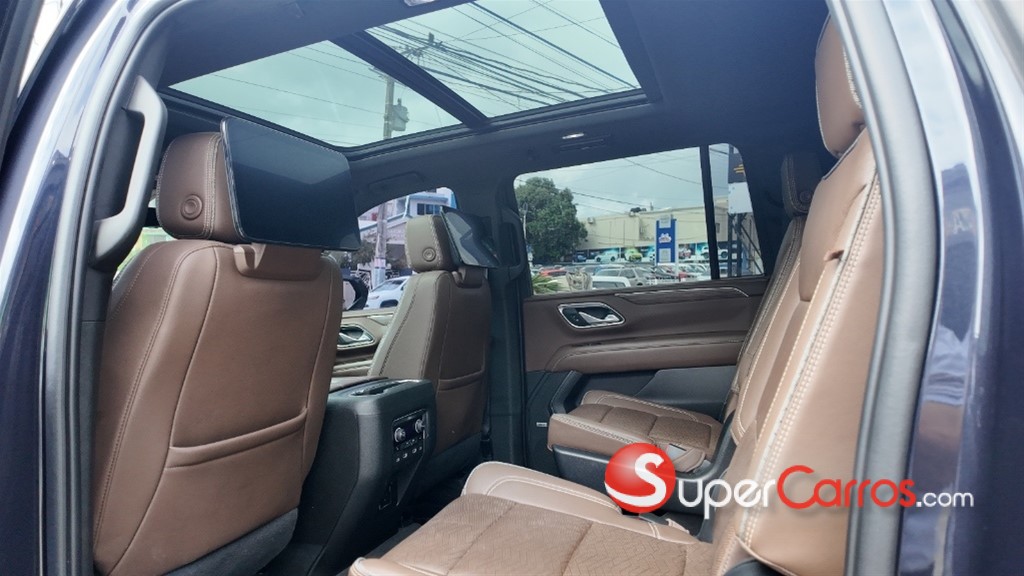 2022 Chevrolet Suburban Highcountry — foto 12 / 12