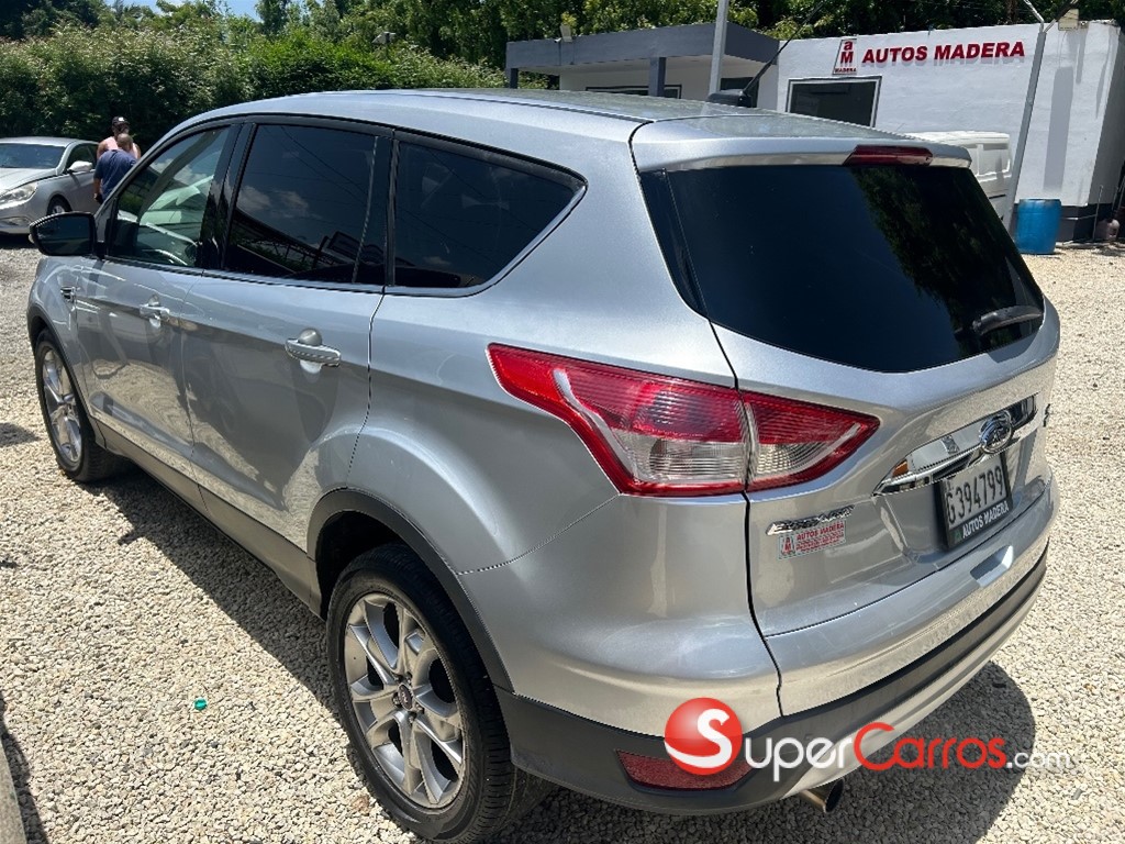 2013 Ford Escape — foto 5 / 12