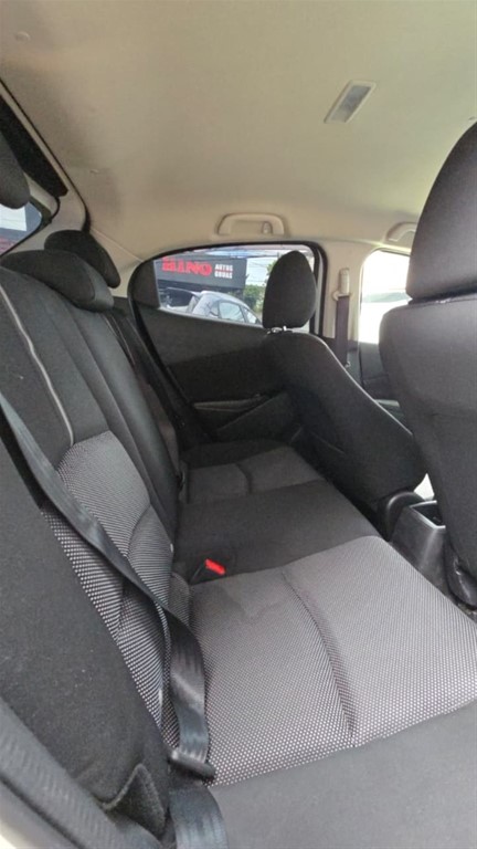 2019 Mazda Demio — foto 9 / 11