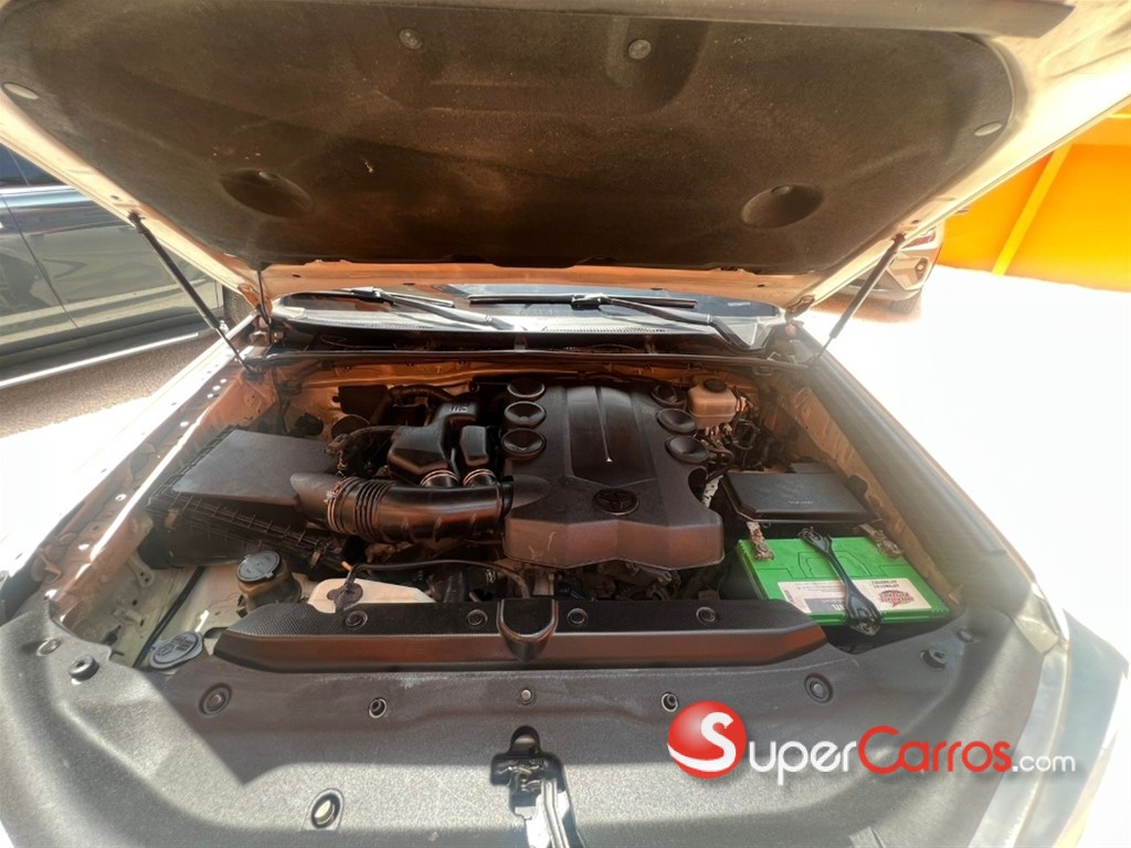 2012 Toyota 4 Runner Limited — foto 2 / 10