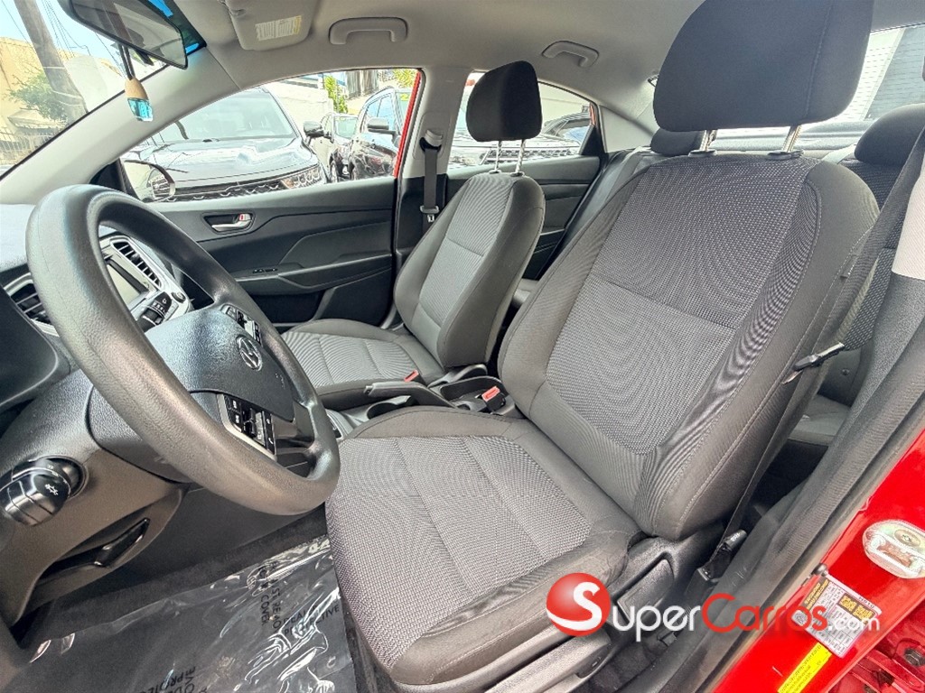2021 Hyundai Accent — foto 6 / 12