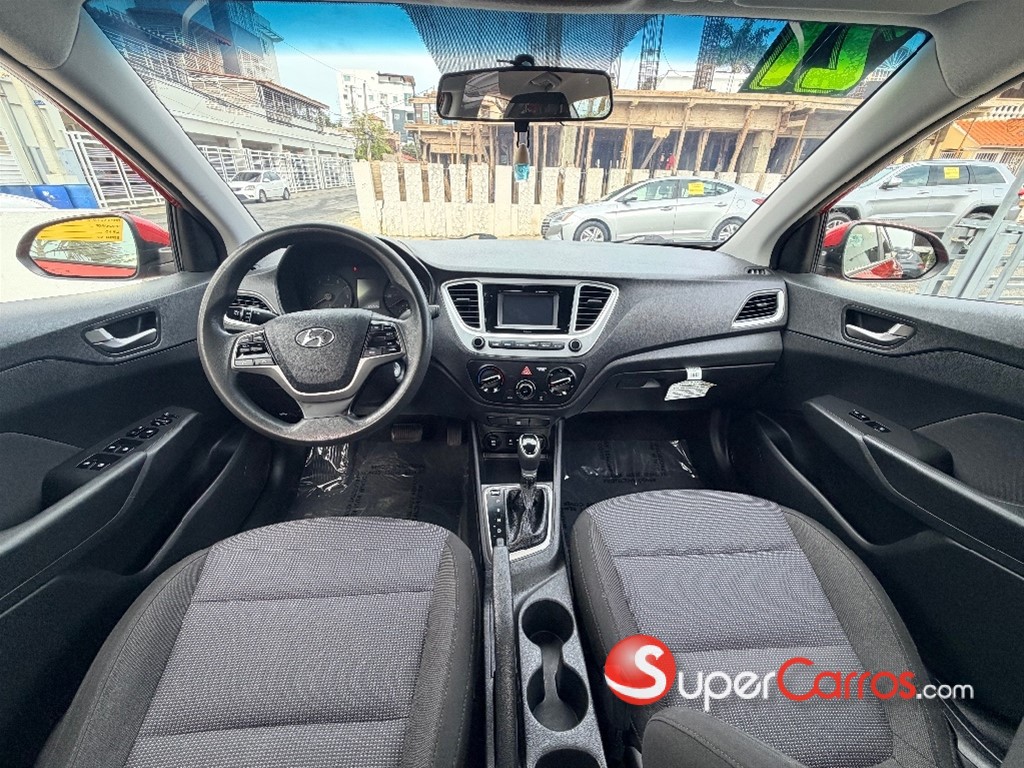 2021 Hyundai Accent — foto 9 / 12