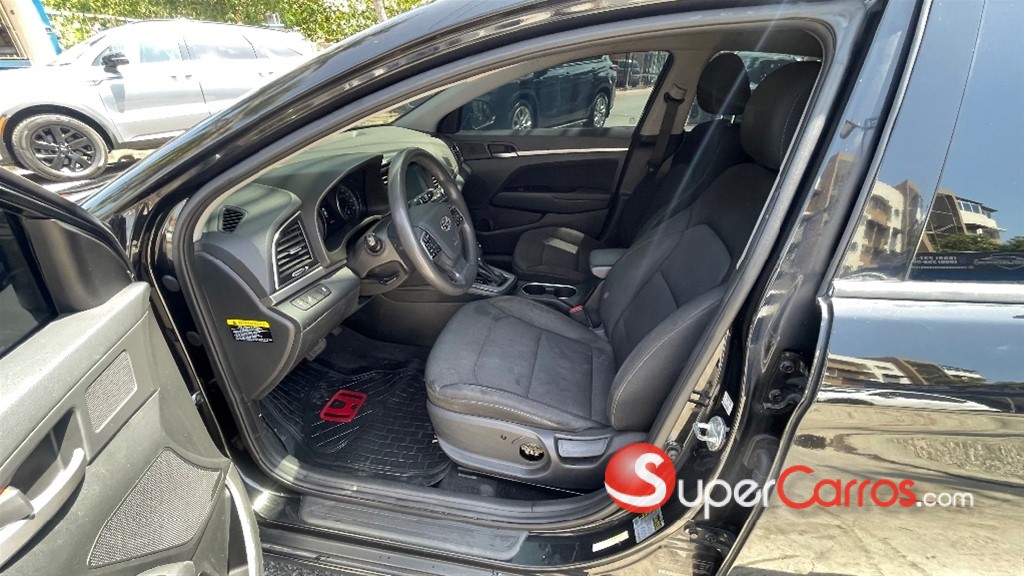 2018 Hyundai Elantra SEL — foto 6 / 12