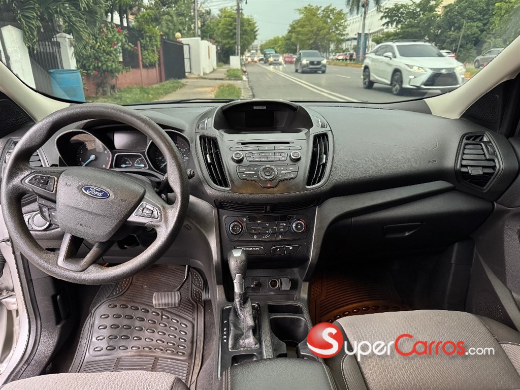 2017 Ford Escape Ecoboost — foto 8 / 10