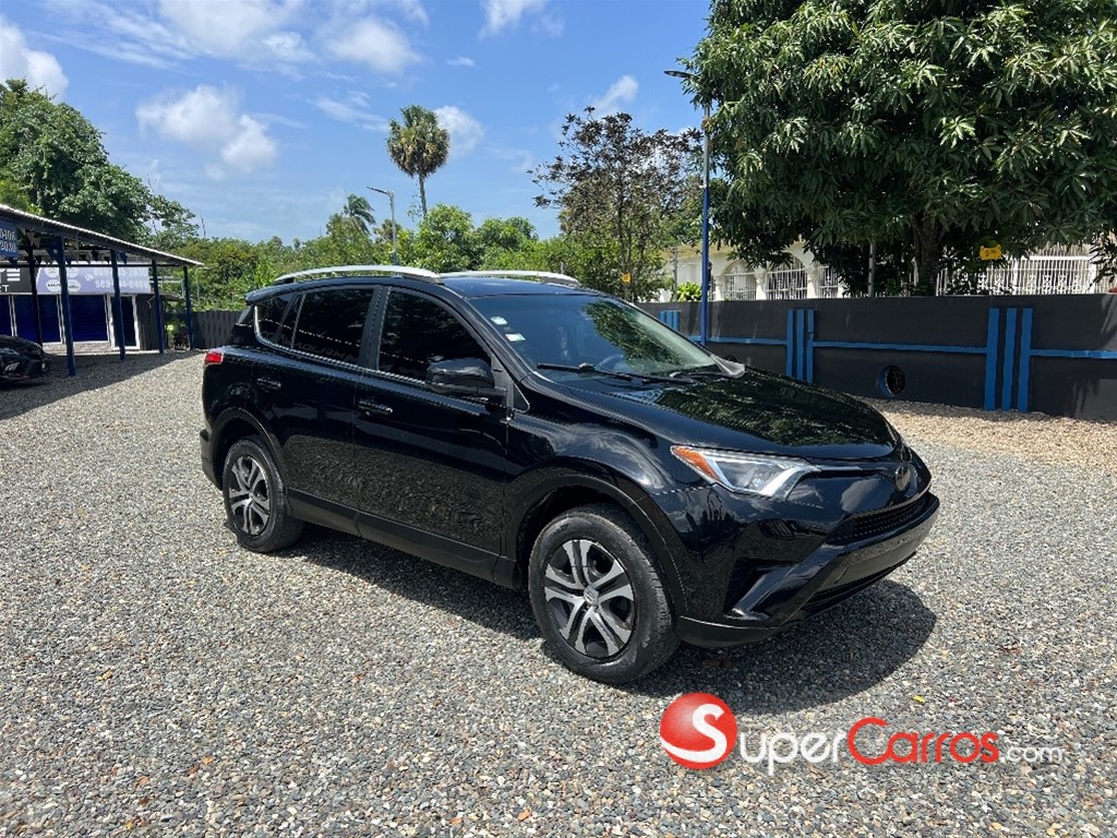 2017 Toyota RAV4 SE — foto 8 / 12