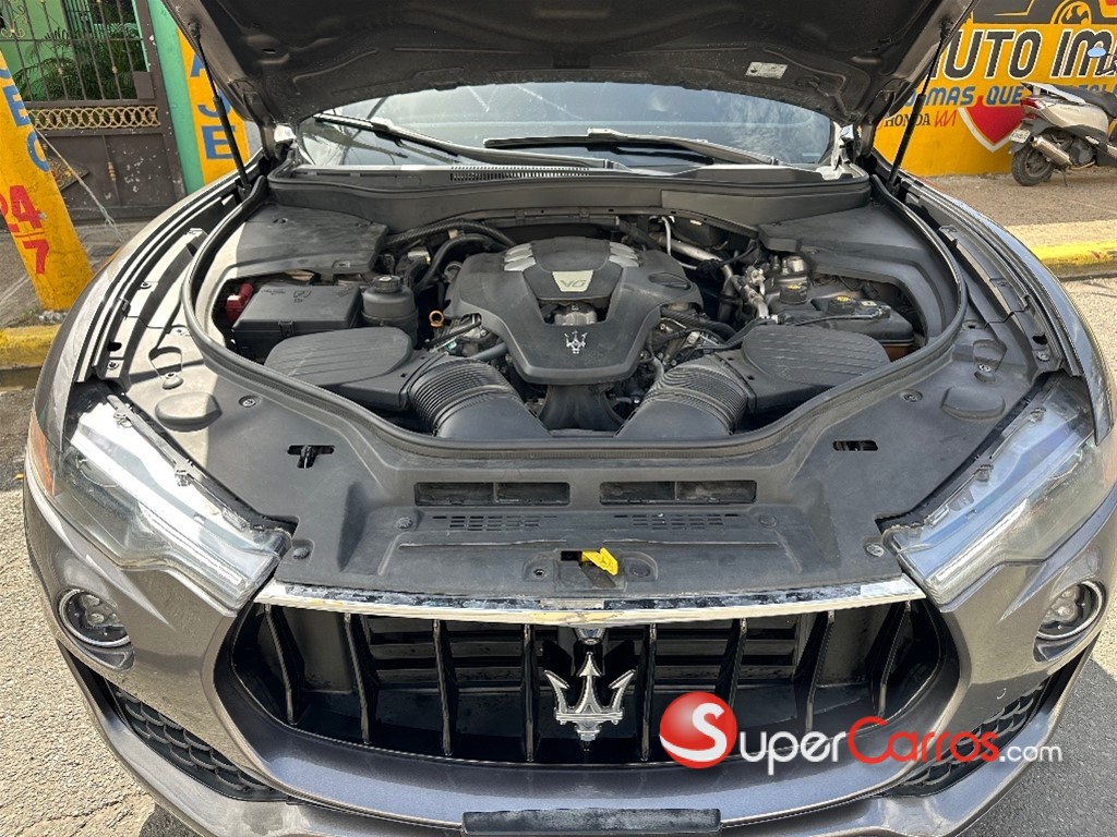 2017 Maserati Levante S — foto 12 / 12