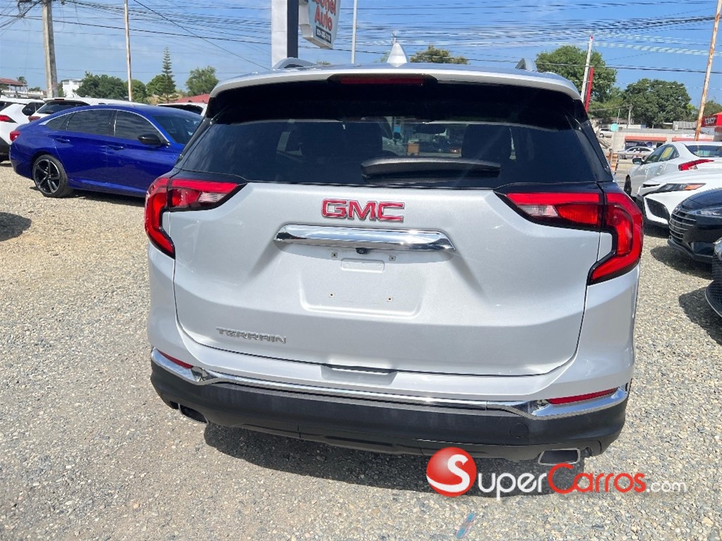 2020 GMC Terrain — foto 4 / 10