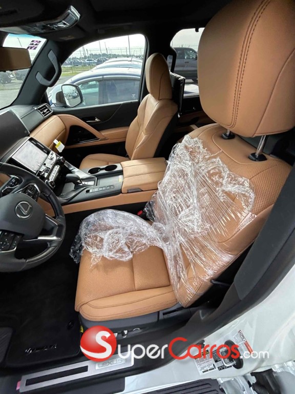 2025 Lexus LX 700 H Urban — foto 7 / 12