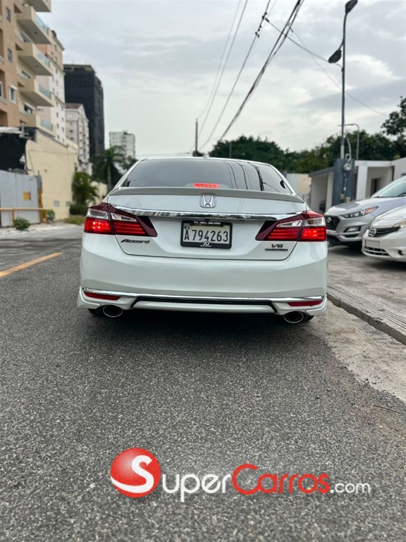 2013 Honda Accord V6 — foto 6 / 12