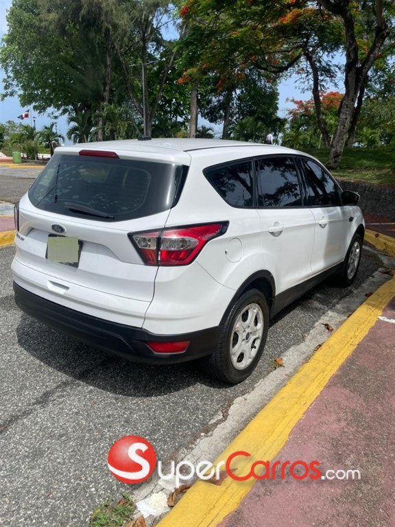 2018 Ford Escape SE — foto 11 / 12