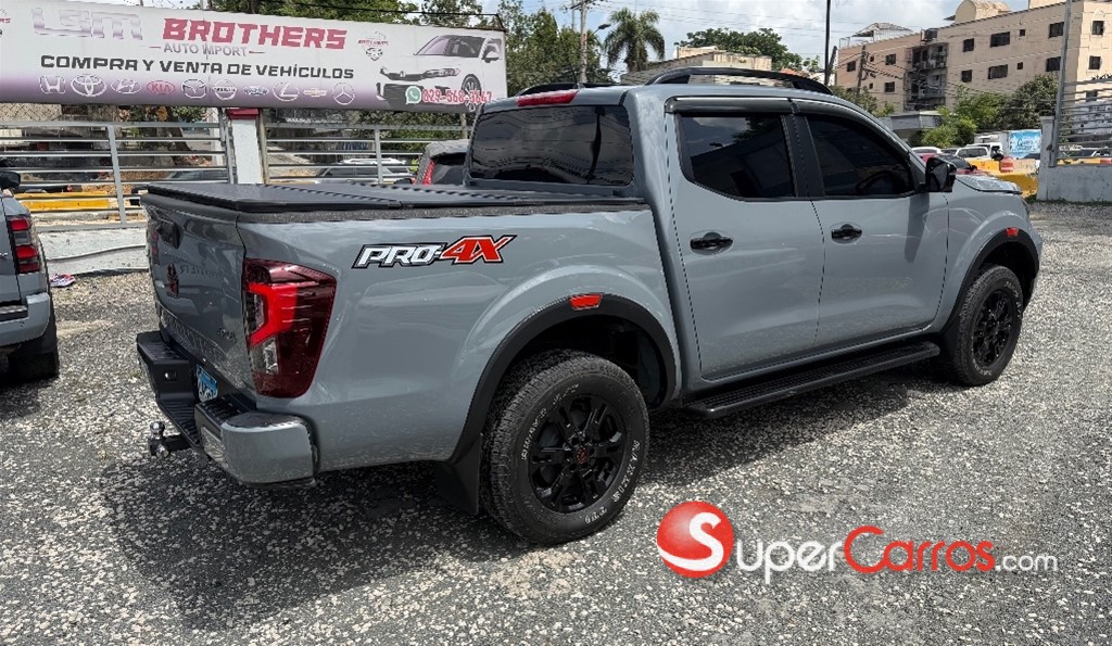 2024 Nissan Frontier Pro-4X — foto 4 / 11