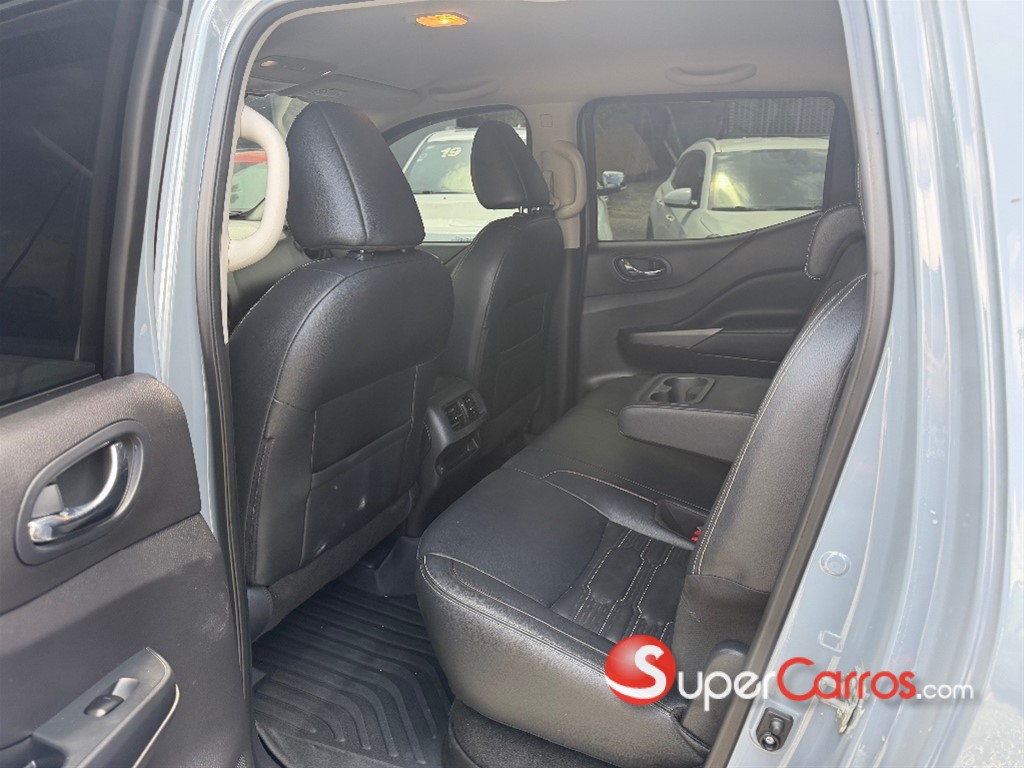 2024 Nissan Frontier Pro-4X — foto 8 / 11