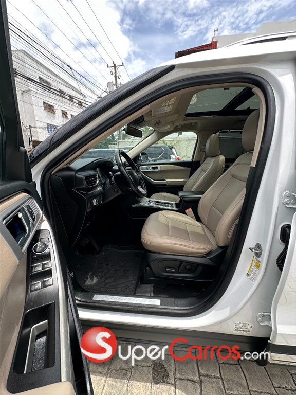 2021 Ford Explorer Limited — foto 2 / 12