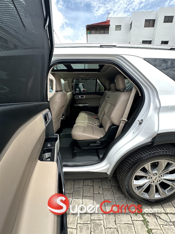2021 Ford Explorer Limited — foto 3 / 12
