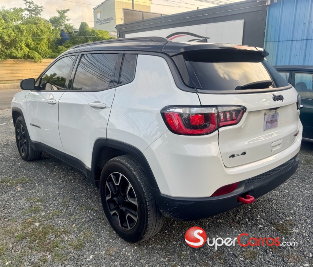 2020 Jeep Compass TrailHawk — foto 5 / 9