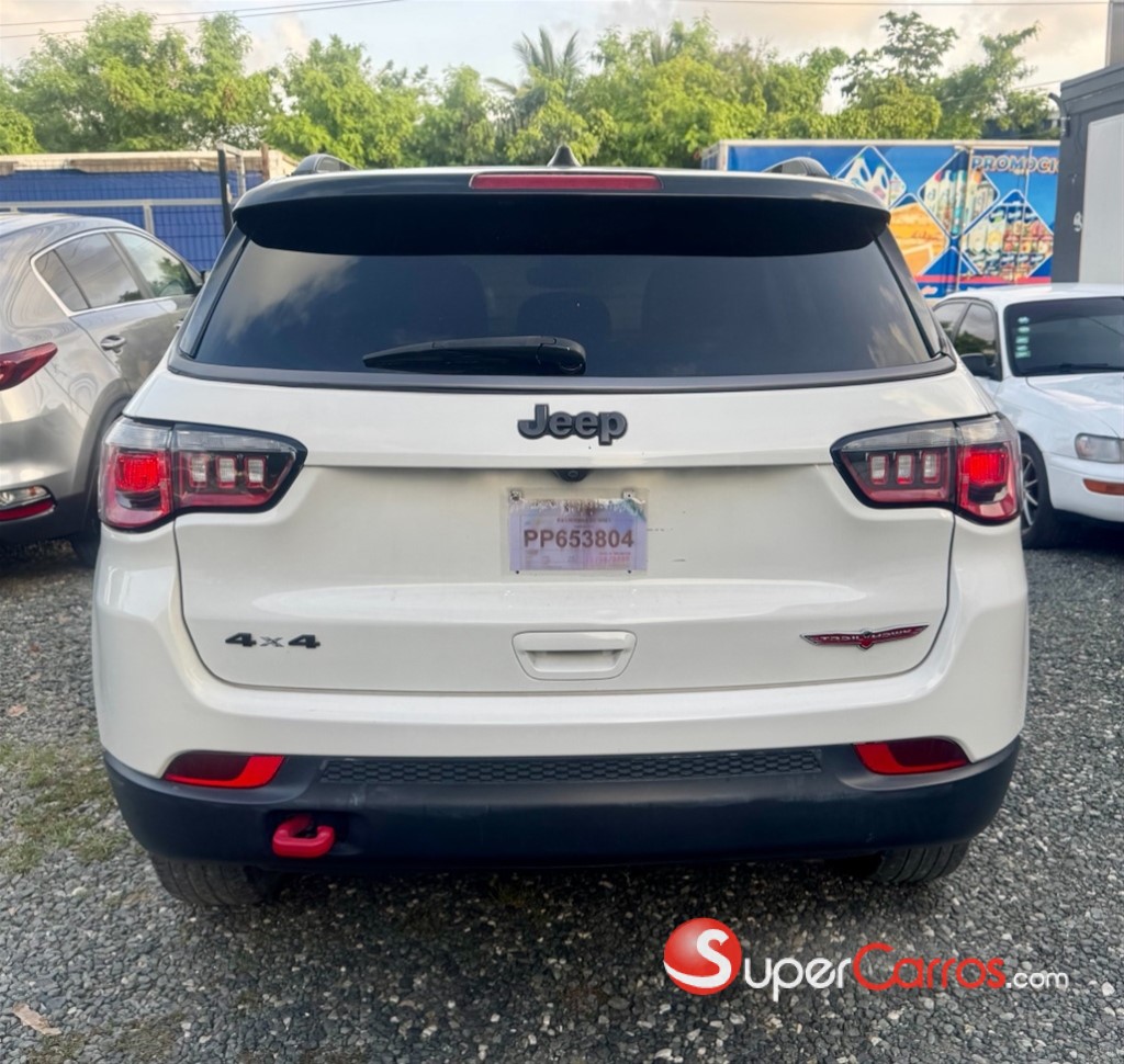 2020 Jeep Compass TrailHawk — foto 6 / 9