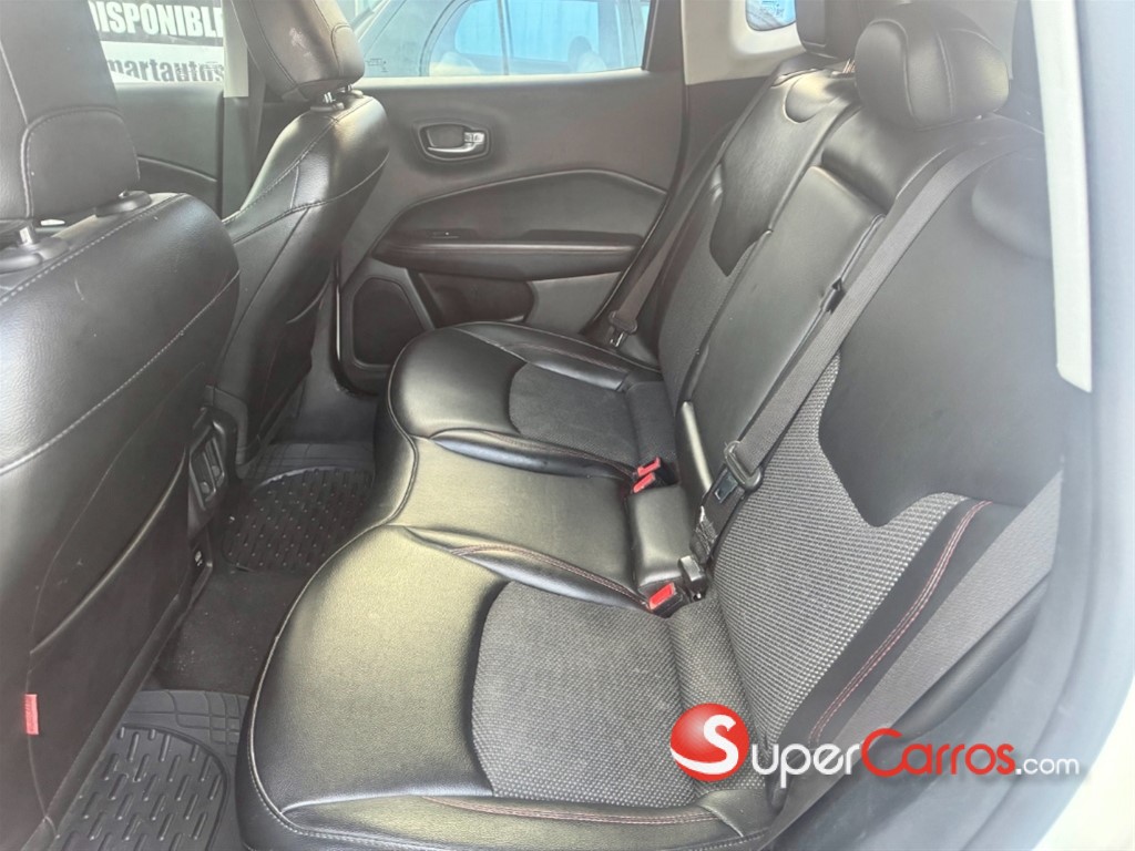 2020 Jeep Compass TrailHawk — foto 9 / 9