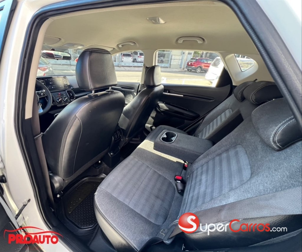 2023 Kia Sonet FULL — foto 8 / 10
