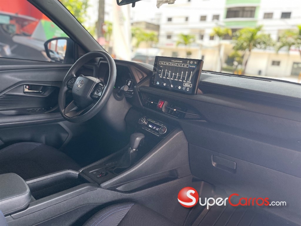 2024 Toyota Yaris Cross Full Híbrido — foto 10 / 10