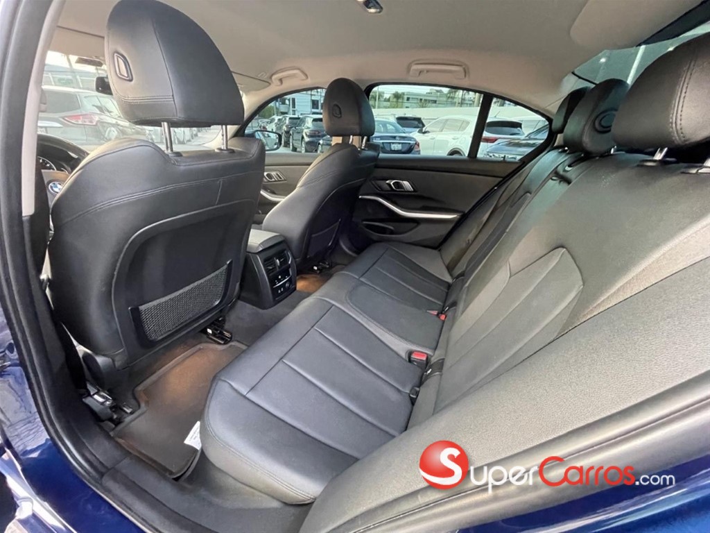 2020 BMW Serie 3 330i — foto 4 / 11