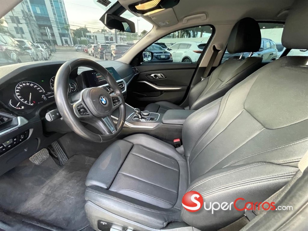 2020 BMW Serie 3 330i — foto 5 / 11