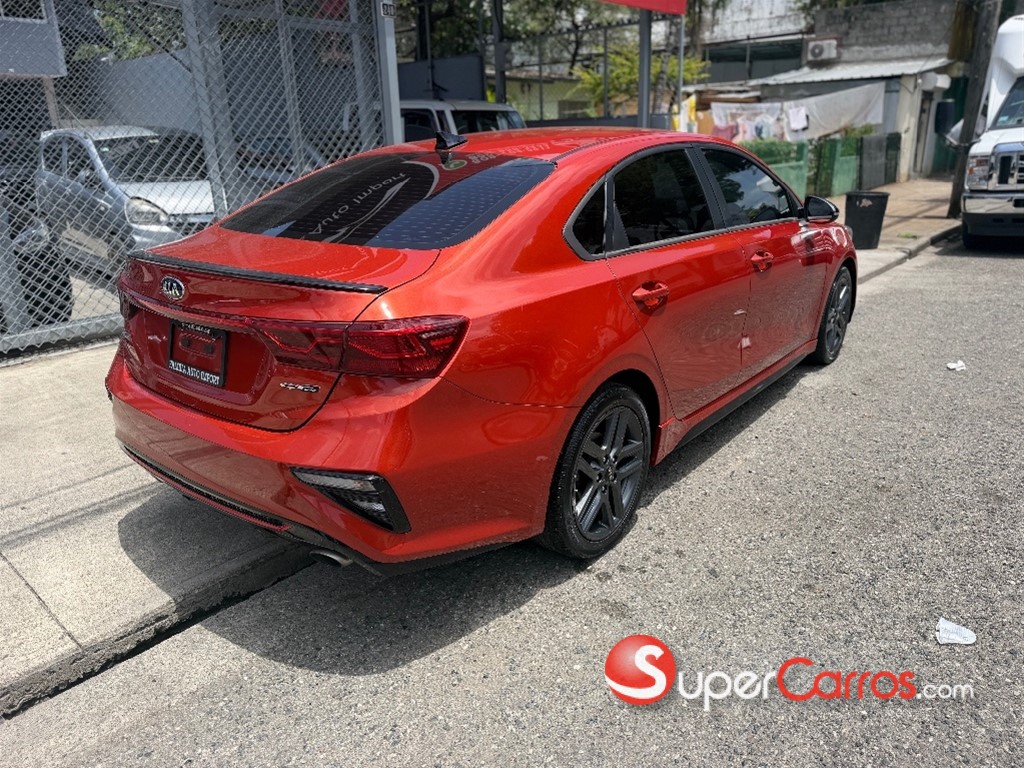 2020 Kia Forte GT Line — foto 5 / 11