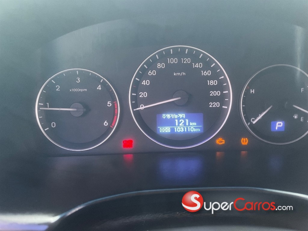 2019 Hyundai Grand Starex — foto 3 / 5