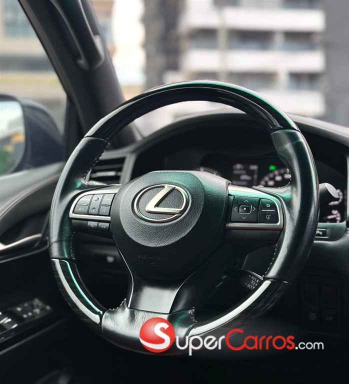 2020 Lexus LX 570 — foto 8 / 8