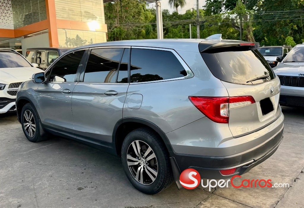 2019 Honda Pilot LX — foto 7 / 12