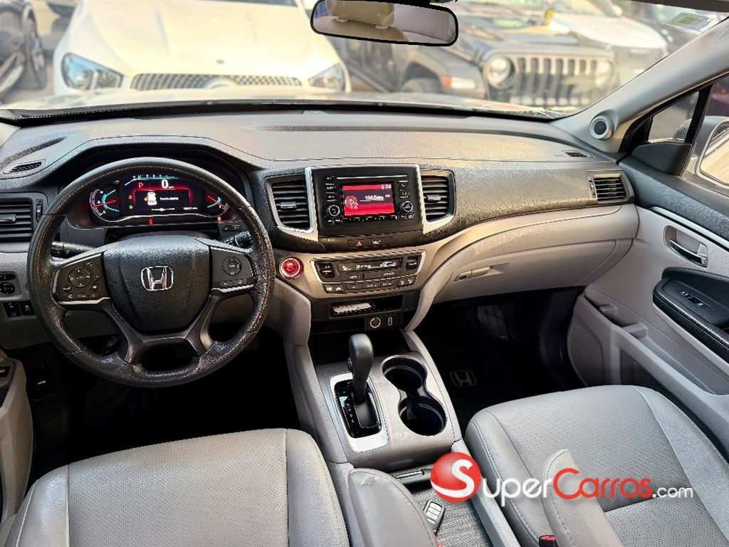 2019 Honda Pilot LX — foto 10 / 12