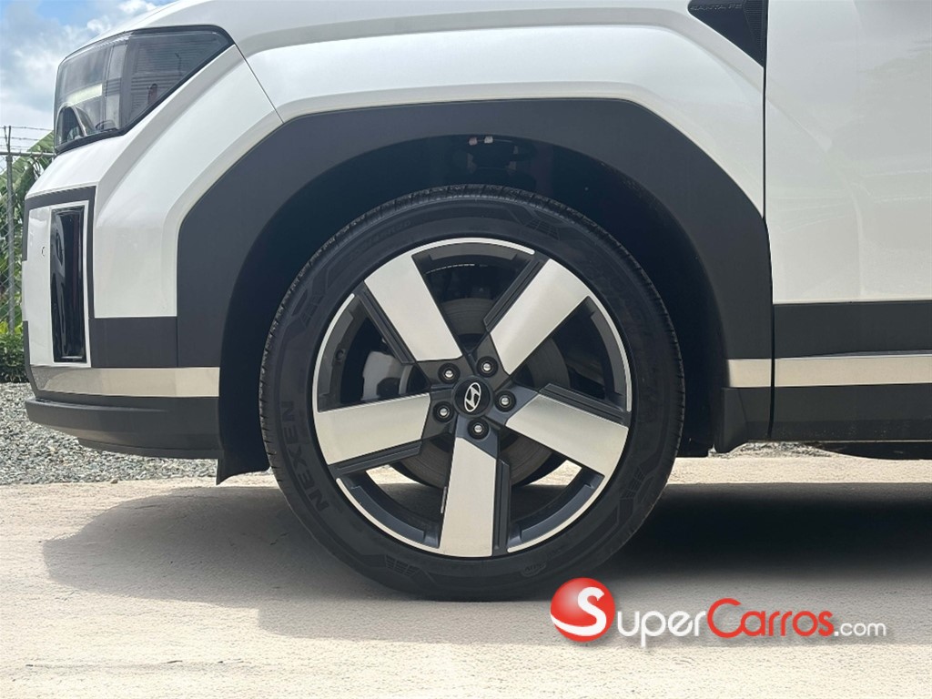 2026 Hyundai Grand Santa Fe — foto 2 / 9