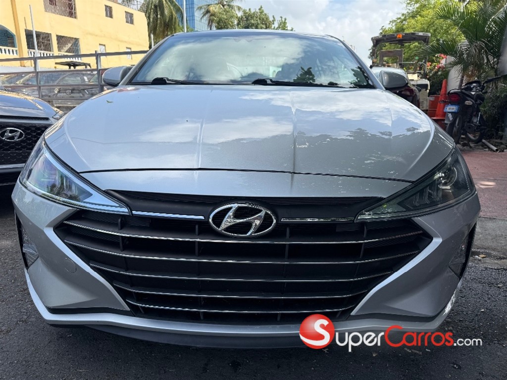 2020 Hyundai Elantra SEL — foto 2 / 12