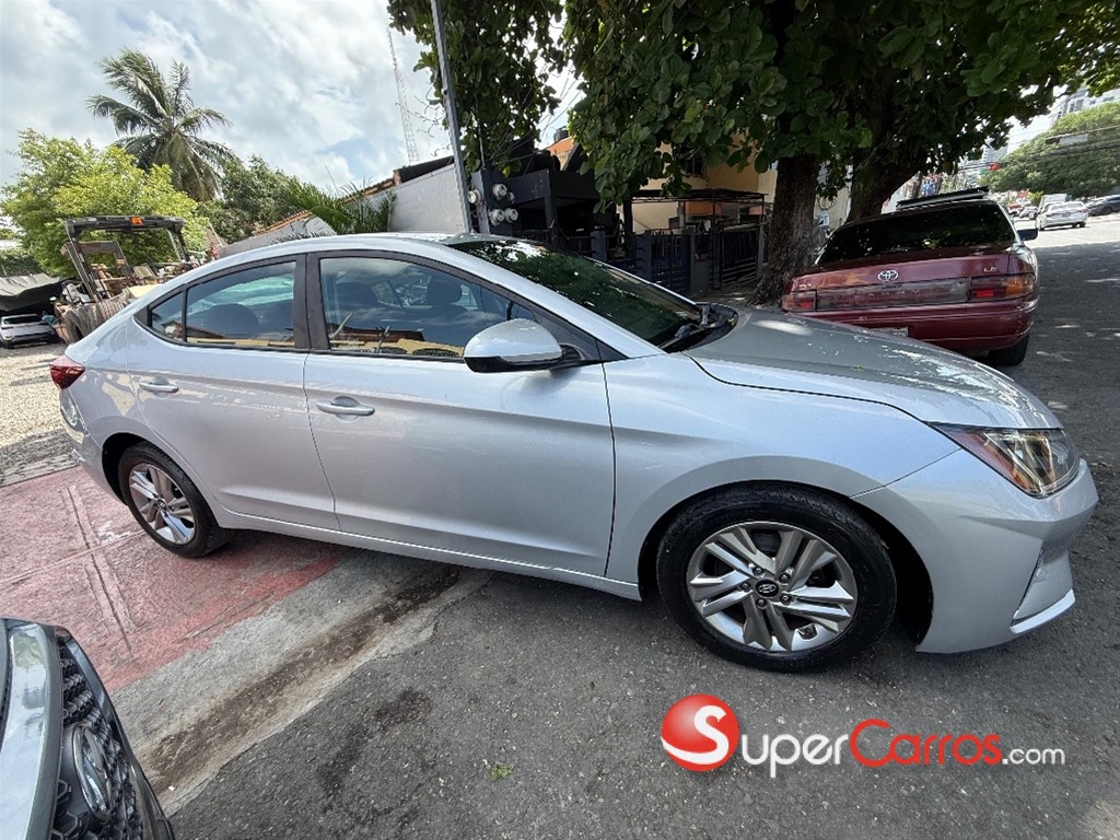 2020 Hyundai Elantra SEL — foto 4 / 12