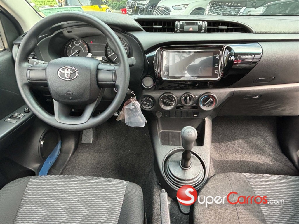 2026 Toyota Hilux — foto 5 / 7