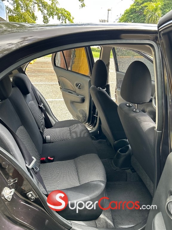 2018 Nissan March — foto 8 / 10