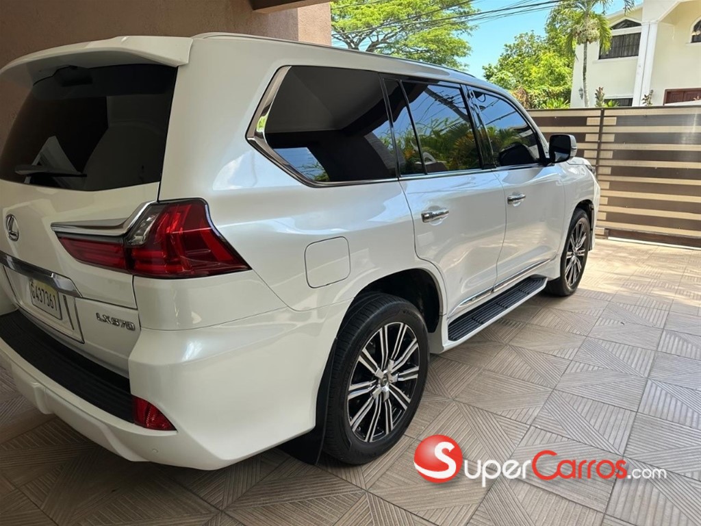 2019 Lexus LX 570 — foto 4 / 10