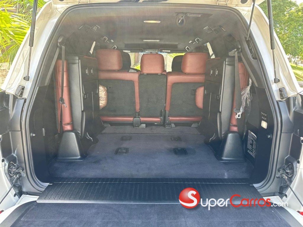 2019 Lexus LX 570 — foto 7 / 10