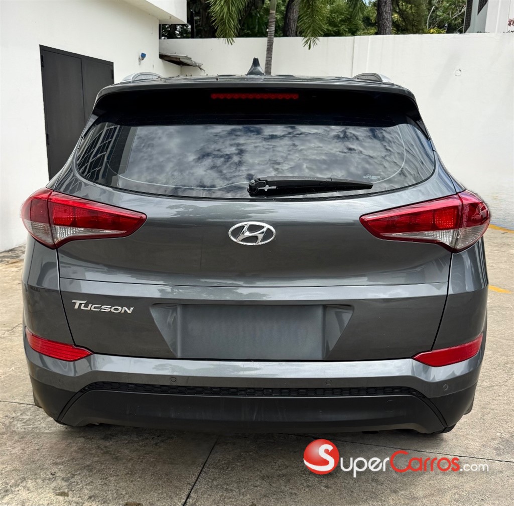 2016 Hyundai Tucson — foto 6 / 12