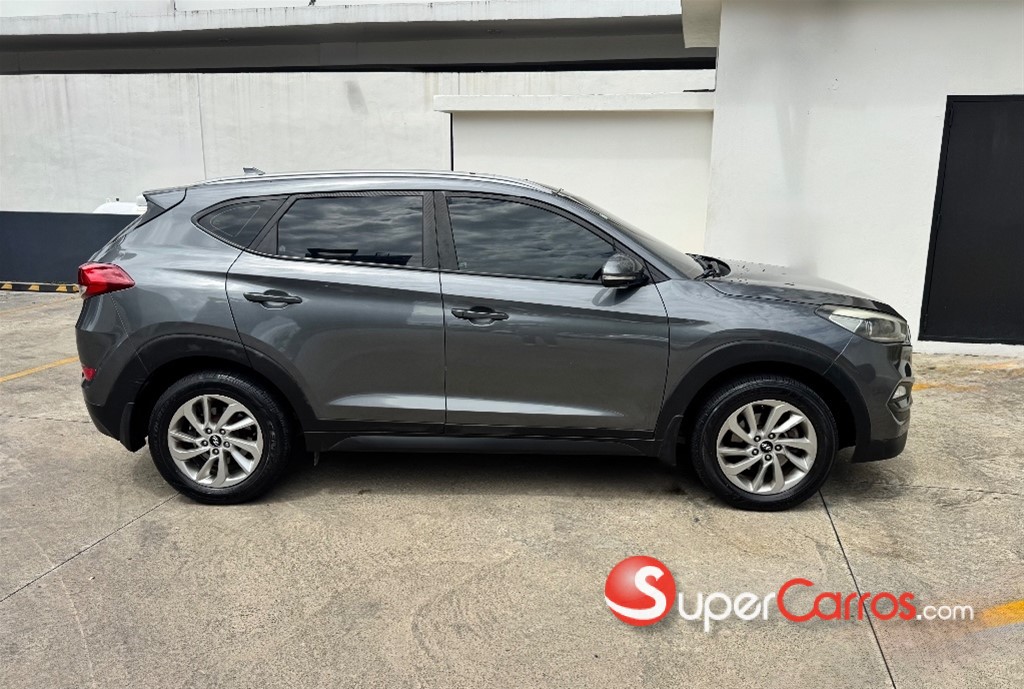2016 Hyundai Tucson — foto 7 / 12
