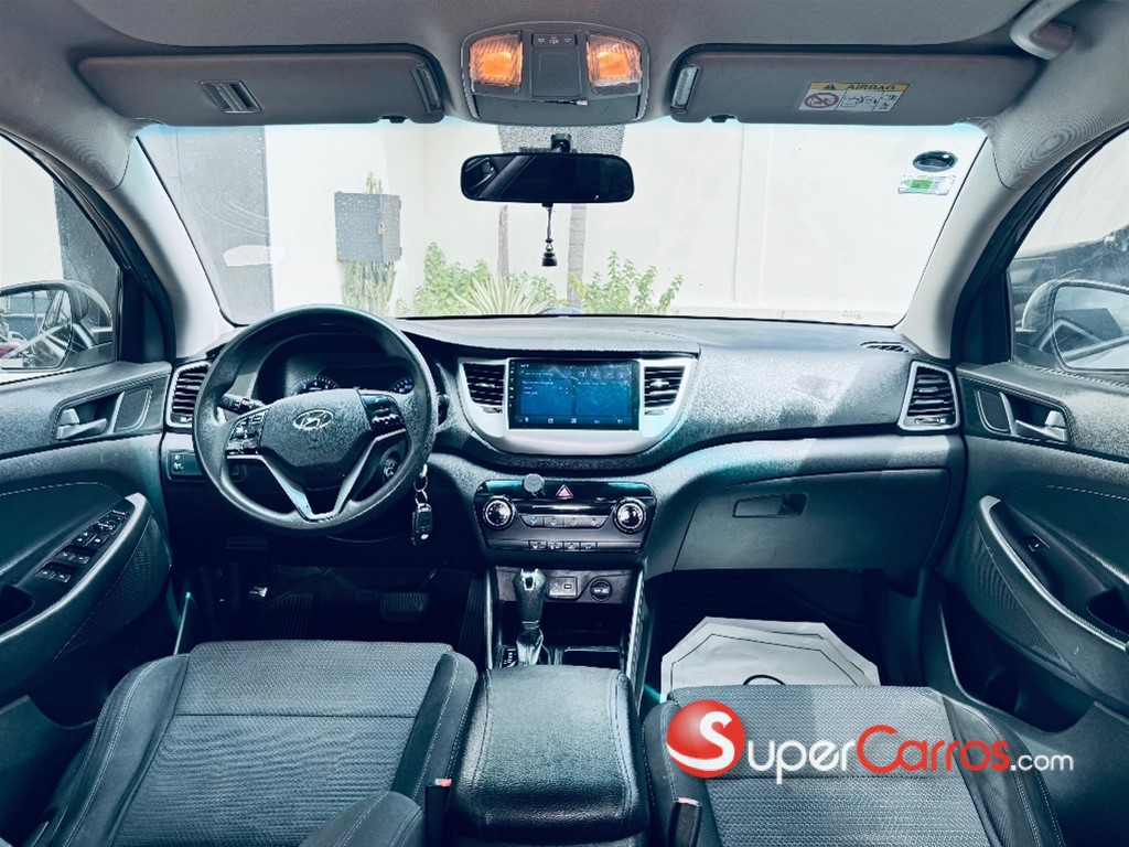2016 Hyundai Tucson — foto 8 / 12
