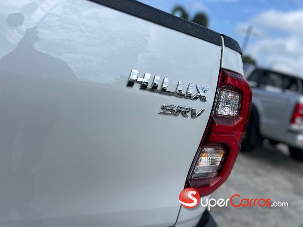 2025 Toyota Hilux SRV — foto 6 / 12