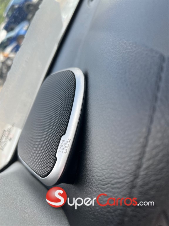 2025 Toyota Hilux SRV — foto 9 / 12