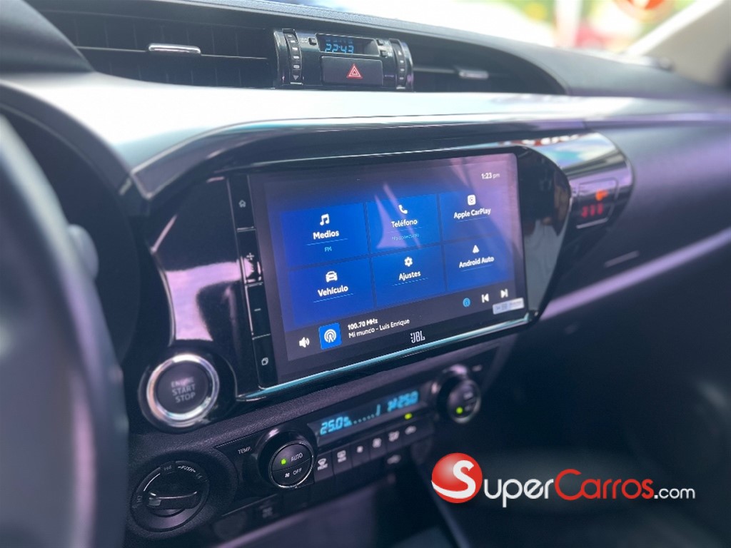 2025 Toyota Hilux SRV — foto 12 / 12