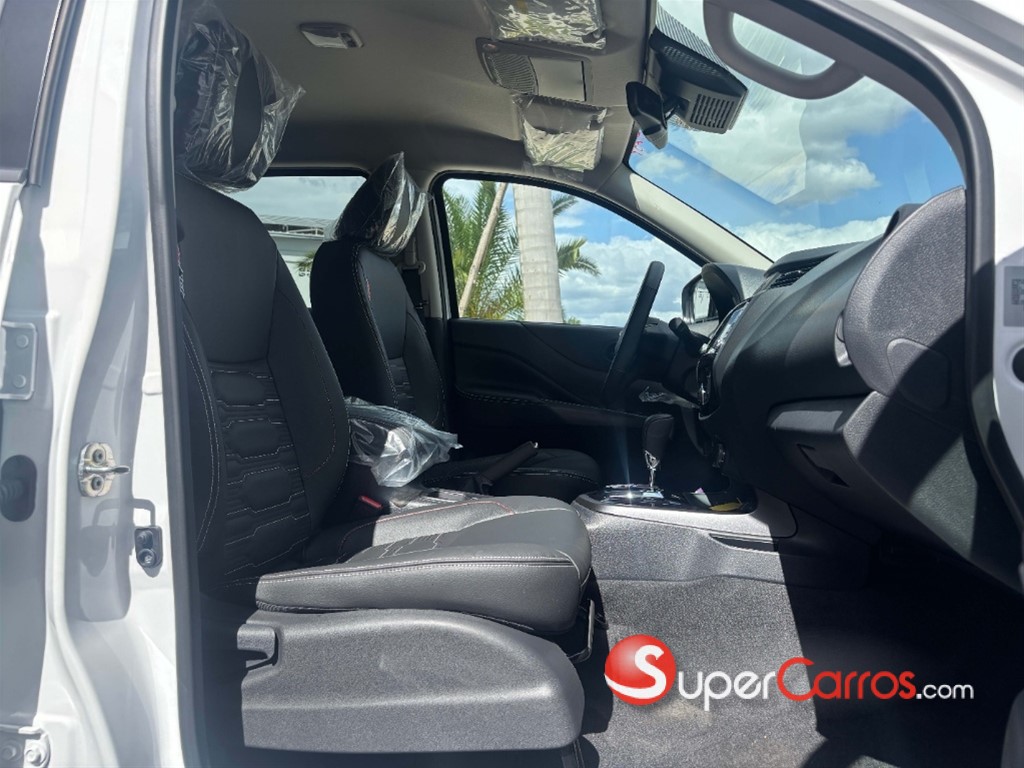 2026 Nissan Frontier Pro-4X — foto 6 / 7