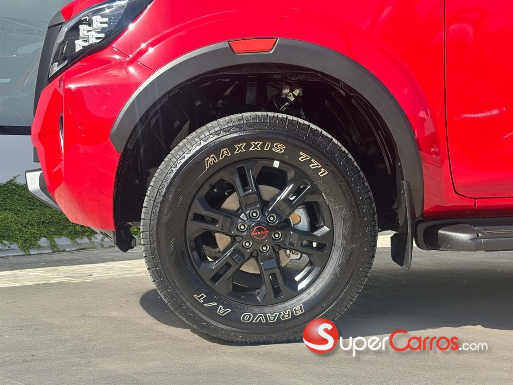 2026 Nissan Frontier Pro-4X — foto 2 / 7
