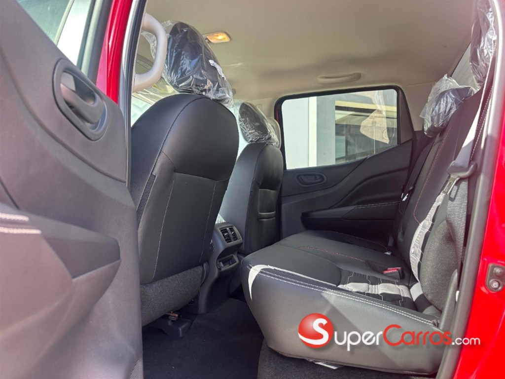 2026 Nissan Frontier Pro-4X — foto 5 / 7