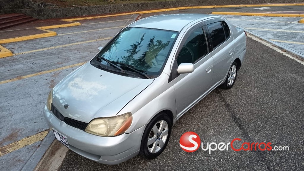 2002 Toyota Platz
